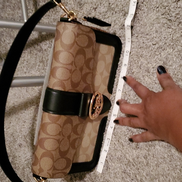 Handbag - Picture 2 of 5